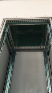 2016-09-22-Maciej-Wyrebek-Mannheim-Ludwigshafen-Bau-De-Bud-PL-Skrzynia-Kable-Apple-Iphone-1200-duża--MaWySte-3